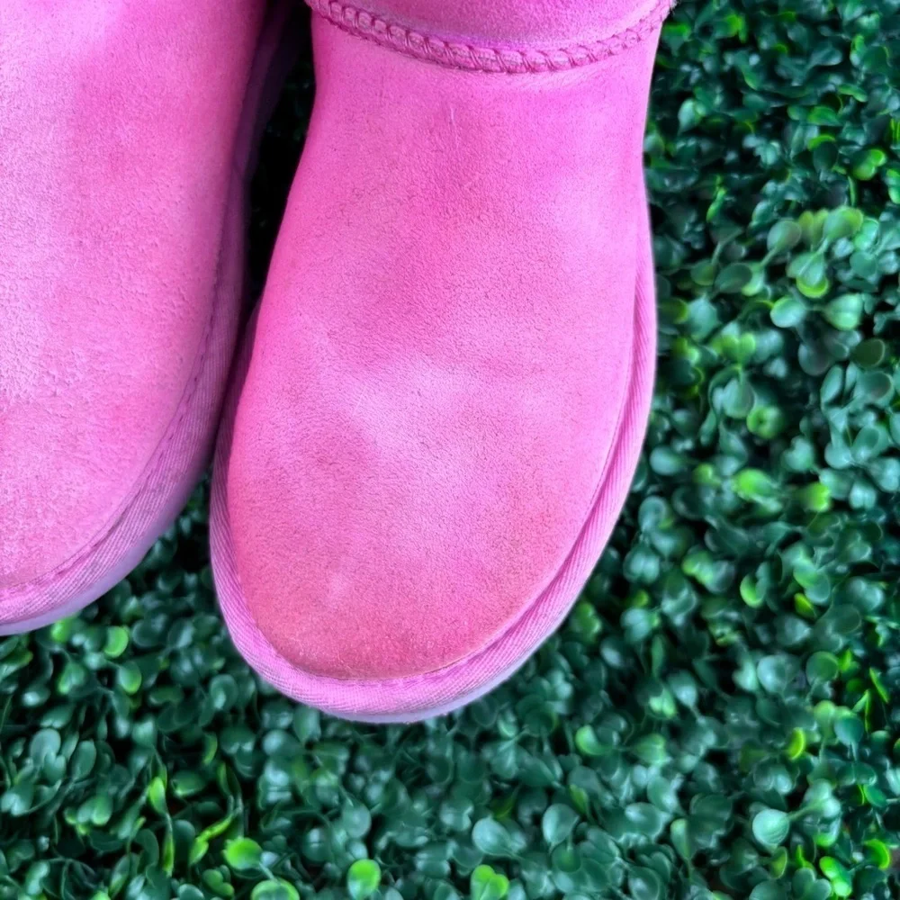 UGG classic mini